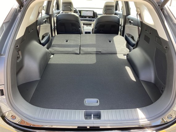 기아 스포티지 하이브리드 트렁크 공간. 사진=최종근 기자