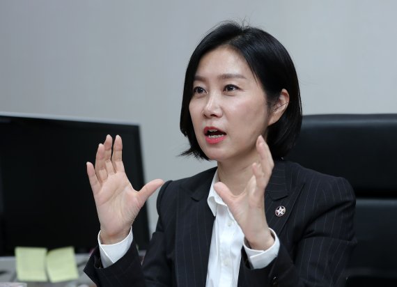 탁현민 저격한 국힘 대변인 "얼마 전 문대통령님께.."