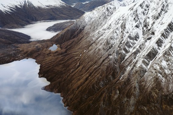 마운트 어스파이어링 국립공원의 로크나가 호수©Mark Clinton