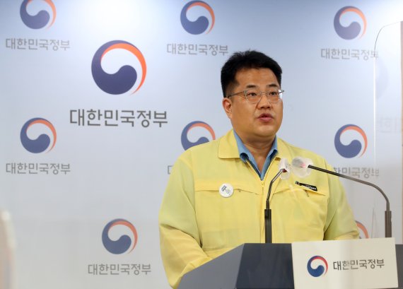 정부 "위드 코로나 개념 정립 필요"…코로나 이전과 다른 일상(종합)