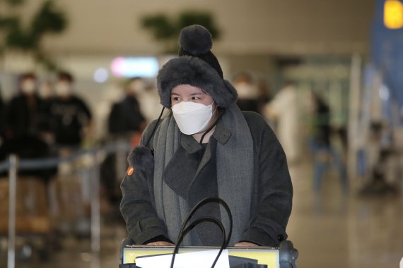 향정신성 의약품을 투약했다 강제출국당한 방송인 에이미가 지난 1월 20일 인천국제공항 제2터미널을 통해 귀국하고 있다. 뉴시스