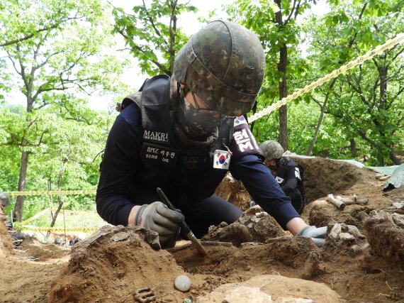 6·25전쟁 최대 격전지 '백마고지 전사자 유해 발굴' 개토식