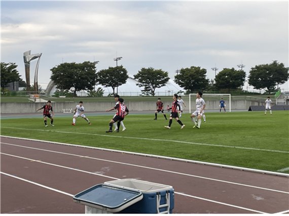 후반전 볼 경합 장면© 뉴스1