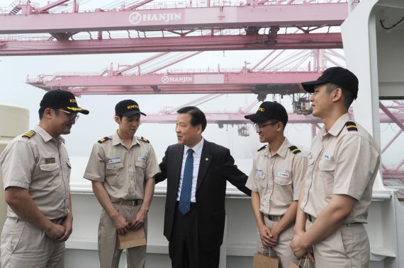 [서울=뉴시스] 병무청장, 승선예비역 격려 방문. 2021.09.10. (사진=병무청 제공) *재판매 및 DB 금지