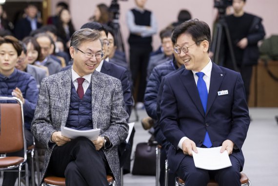 이재명 측근 이한주 전 경기연구원장 부동산 투기 '수사 착수'