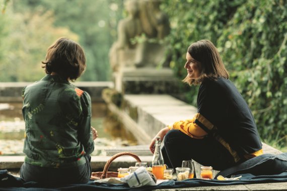 빈터투어에서 피크닉을 즐기는 현지인들