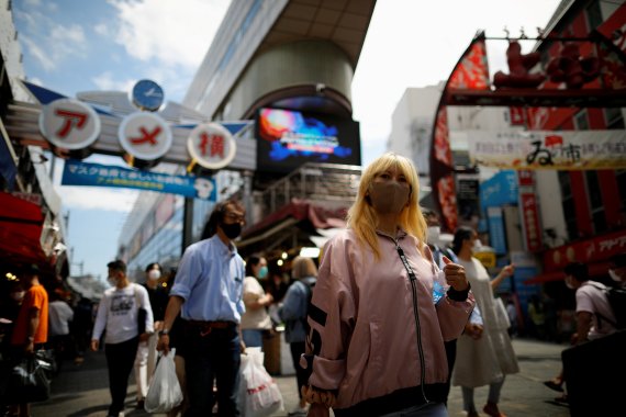 일본 도쿄의 대표적인 전통시장인 아메요코 시장 거리. 자료사진. 로이터 뉴스1