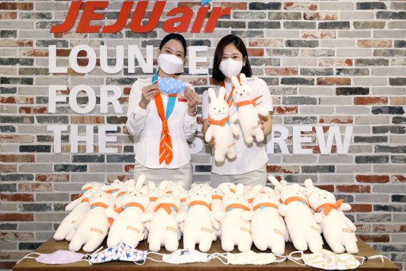 제주항공, 서울·대구 보육원에 '애착인형' 전달 *재판매 및 DB 금지