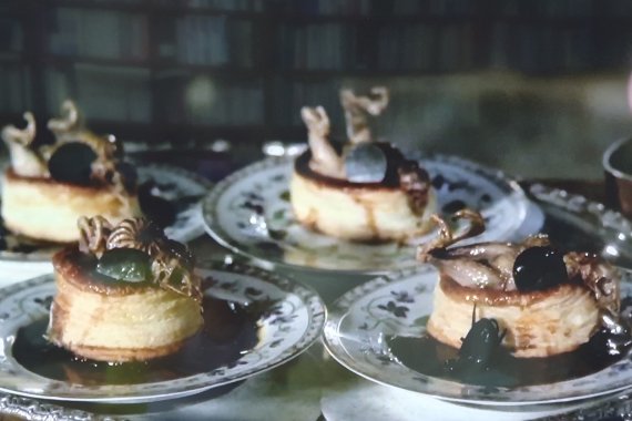 접시에 올려진 오르톨랑 요리 / 사진출처 = 영화 '바베트의 만찬'