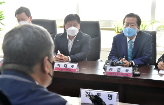 홍준표 "상습 성범죄 화학적 거세 강력 집행"...여성인구 공약발표