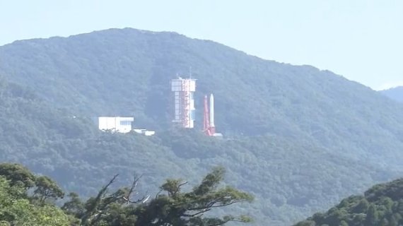 고체연료 로켓 '엡실론 5호기'의 발사가 취소됐다. (가고시마TV 갈무리) © 뉴스1
