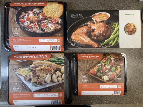 큐커 전용 밀키트들. 사진=김경민 기자