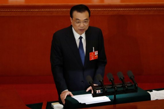 리커창 중국 총리가 22일 인민대회당에서 열린 전인대 개막식에서 연설을 하고 있다. © 로이터=뉴스1 © News1 박형기 기자