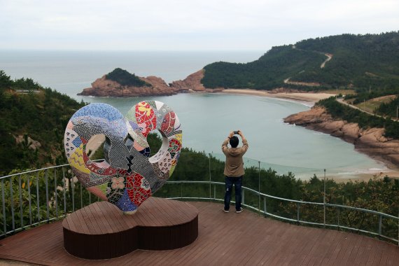 저 바다처럼, 넓고 깊은 마음으로 살아보자고요 [Weekend 레저]