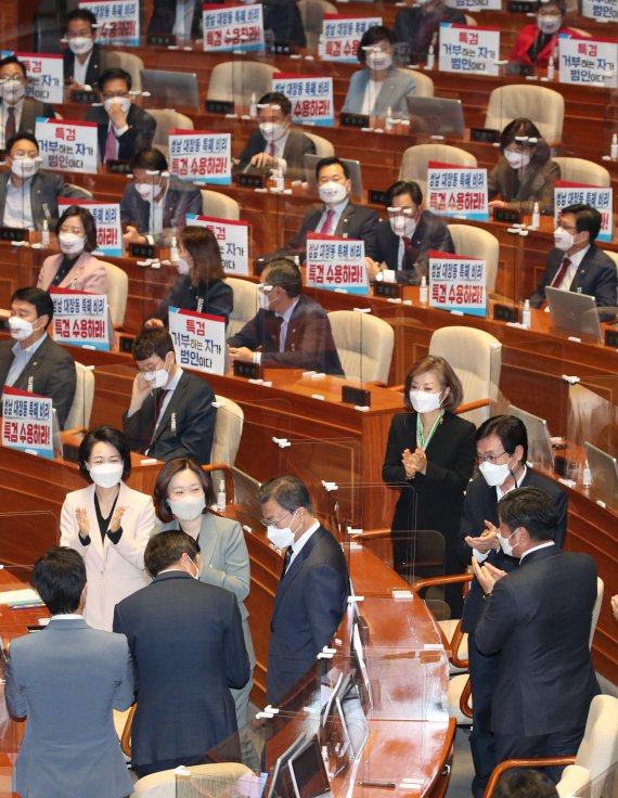 국민 55% ‘대장동에 이재명 의도적 개입’…특검찬성 65% [한국갤럽]