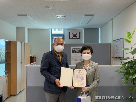 이상미 경복대 교수 경기북부경찰청장 감사장 수상