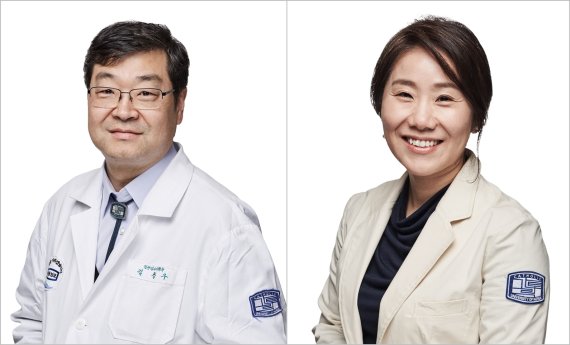 김용구, 김명신 교수 (왼쪽부터)