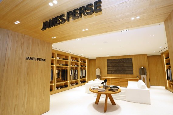 갤러리아百, 국내 첫 '제임스펄스' 단독 매장 오픈