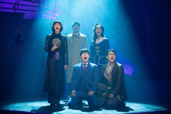 [서울=뉴시스] 뮤지컬 '미인'. 2021.11.02. (사진 = 홍컴퍼니 제공) photo@newsis.com