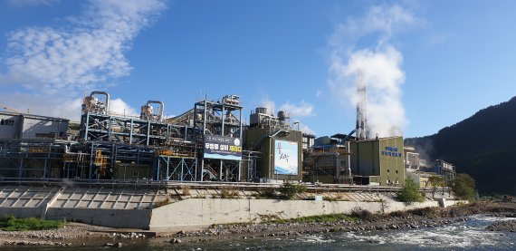 영풍 석포제련소가 지난 1970년 공장 가동 이후 처음으로 오는 8일부터 열흘간 조업 정지에 들어간다. 사진은 영풍 석포제련소 전경. 사진=영풍 제공