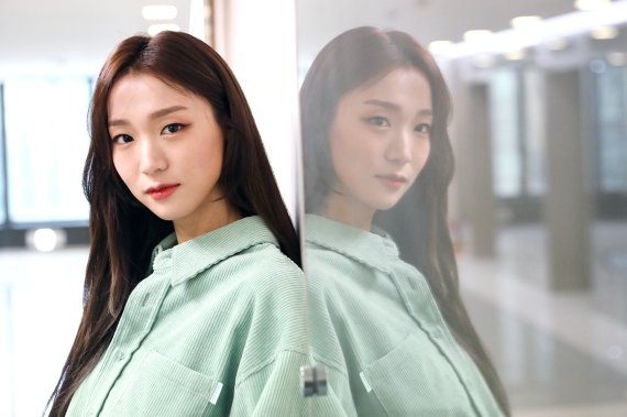 소먀가 3일 서울 종로구 뉴스1 본사에서 인터뷰에 앞서 포즈를 취하고 있다. / 뉴스1 © News1 임세영 기자