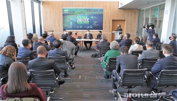 영국에서 열린 '탄소중립 선도 글로벌 기후연합체'