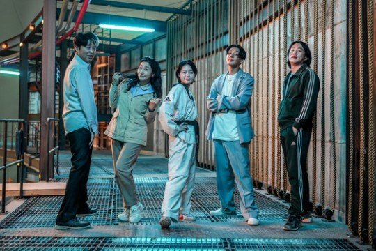 [서울=뉴시스] 하이파이브 (사진=배급사 뉴 제공).2021.11.11.photo@newsis.com