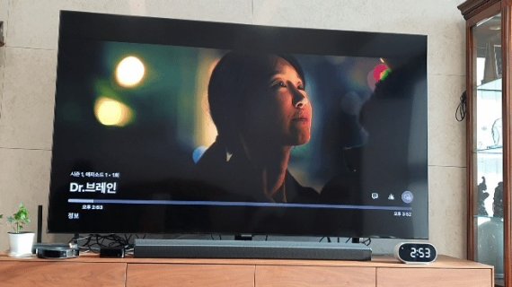 애플TV+ 콘텐츠의 경우, 애플TV 4K 셋톱박스에서 이용할 때는 '화면 속 화면'(PIP·Picture in Picture) 기능을 지원한다. 2021.11.12./뉴스1 © News1 김정현