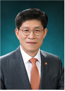 의왕 ICD 간 노형욱, "화물·버스·건설기계 요소수 원활히 공급"