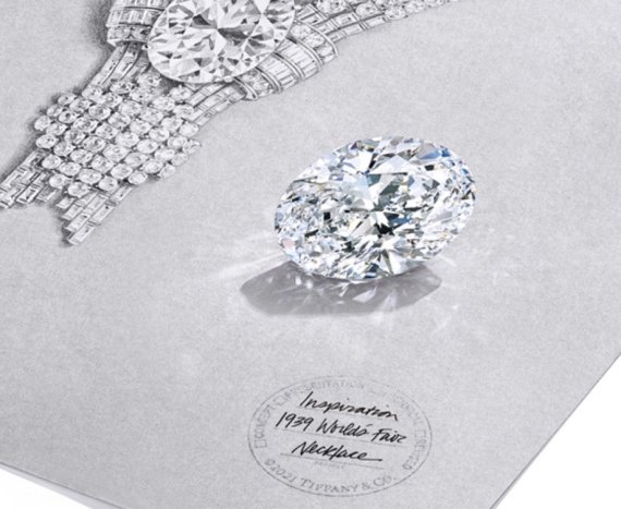 [서울=뉴시스] 지난 21일 두바이에서 공개된 월드페어넥클리스에 사용된 80캐럿 다이아몬드의 모습이다. (출처 : 티파니앤코 공식 홈페이지) 2021.11.23. *재판매 및 DB 금지