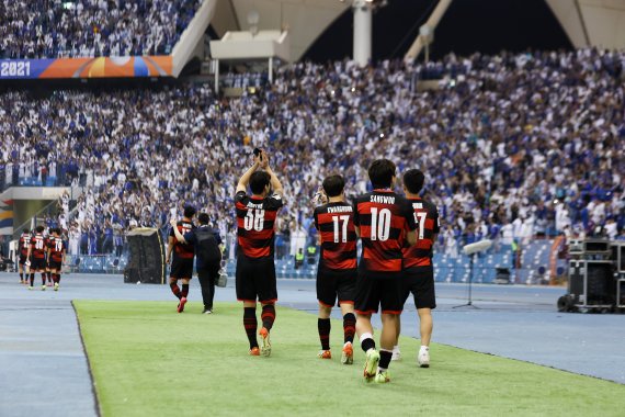 [서울=뉴시스]포항 ACL 준우승. (사진=프로축구연맹 제공)
