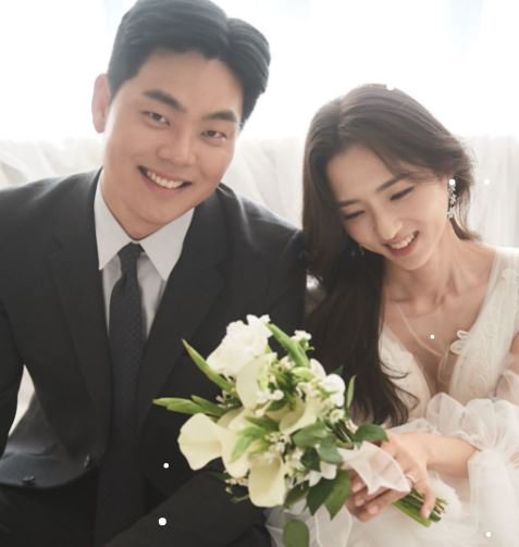 오는 12월 4일 광주광역시에서 결혼식을 올리는 이정환-김세련 커플의 웨딩화보.