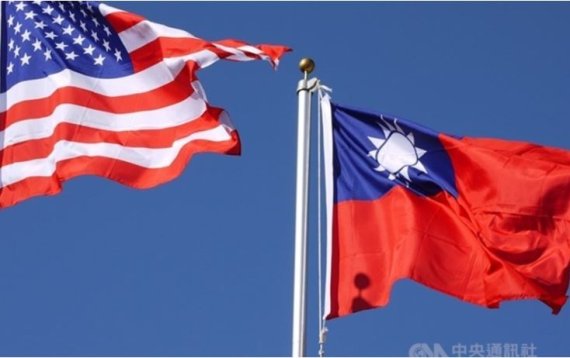 [서울=뉴시스]미국과 대만 국기. *DB 및 재배포 금지 (사진=CNA 캡처) 2021.11.21.