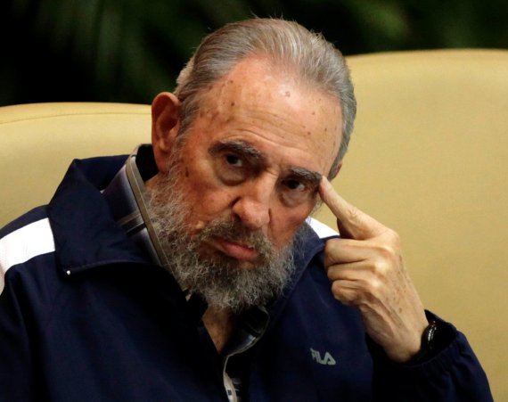 피델 카스트로(90) 전 쿠바 국가평의회 의장이 2011년 4월 19일 수도 아바나에서 열린 공산당 6차 전당대회 폐회식에 참석했다. 쿠바 공산혁명 지도자인 카스트로 전 의장은 26일 타계했다.© 로이터=뉴스1 © News1 최종일 기자