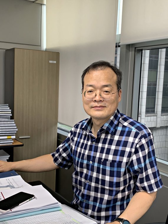 "취약계층 우선 지원 '안심소득' 근로의욕 고취 여부 꼼꼼히 체크" [인터뷰]