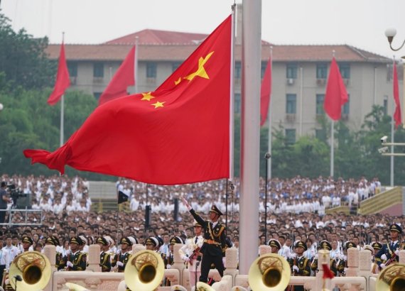 중국공산당 100주년 기념행사가 7월1일 베이징 텐안먼 광장에서 열리고 있다. 중국 인터넷 캡쳐