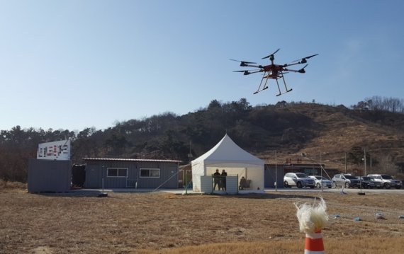 【전주=뉴시스】윤난슬 기자 = 드론 자격증 시험 모습.