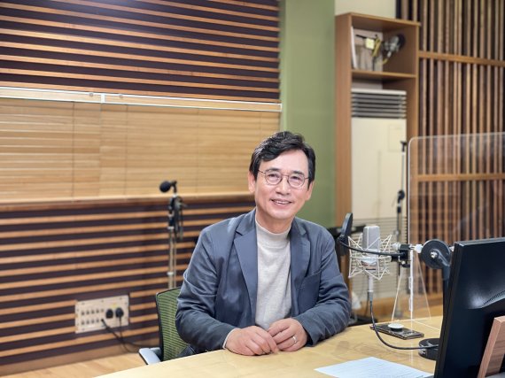 유시민 "이재명 당선에 500원 건다..윤석열 갈라치기 대가 따를 것"