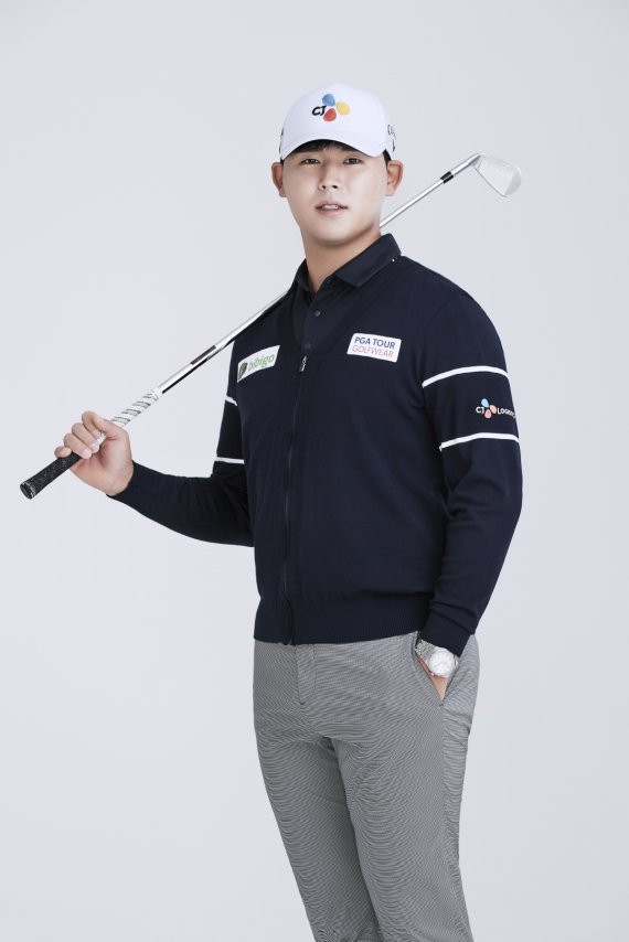 PGA TOUR & LPGA 골프웨어, 올해 '우승 견인의 옷' 증명