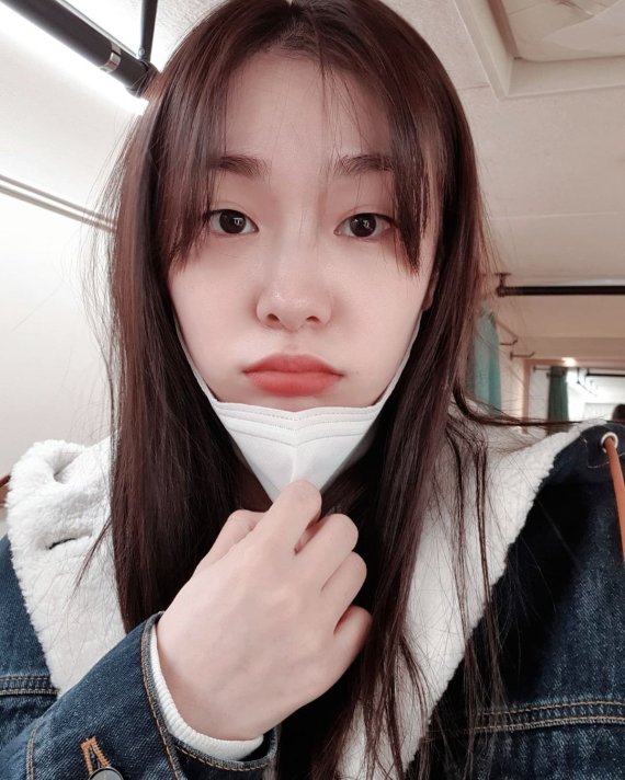 김연아, 직접 밝혔다 "쌍꺼풀수술 안했어요"…셀카로 해명 [N샷]