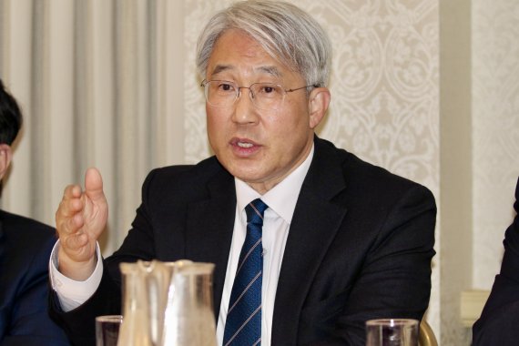 [워싱턴=뉴시스]홍현익 국립외교원장이 30일(현지시간) 윌슨센터 북·미 관계 전망 세미나에서 발언하고 있다. (사진=워싱턴 공동취재단) 2021.11.30. *재판매 및 DB 금지