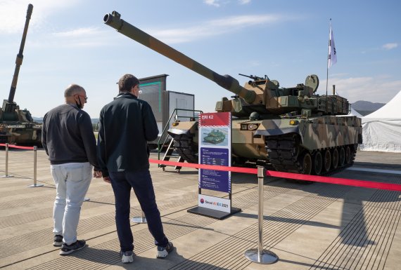 [단독]폴란드, 3조원대 국산 전차 K2 180대 구매 요청