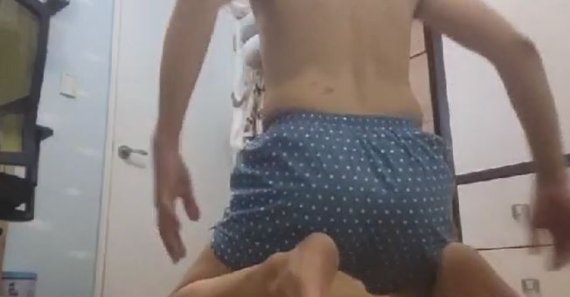 장모씨가 아프리카TV BJ로 활동하던 중 영구 제재를 받게 된 장면. (아프리카TV 방송 갈무리) © 뉴스1