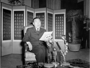 ©대통령기록관, 1962, 공공누리 제 3유형 개방, '윤보선 대통령 기자회견하는모습(1962)'