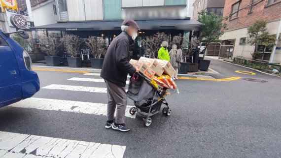 코로나·한파에… 관광객 사라지고 달동네 주민들은 '꽁꽁' [현장르포]