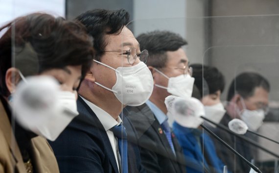 송영길 "김건희, 尹에 '반말'한다는데.. 집권하면 최순실 이상으로 염려"