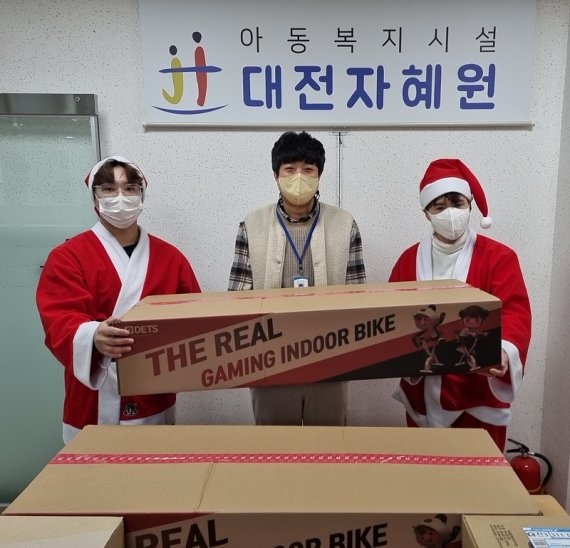 파이낸셜뉴스 · 유니브이알, 대전 자혜원에 게이밍 실내자전거 전달
