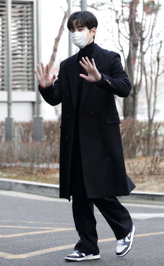 '옷소매 붉은 끝동' 배우 이준호가 28일 서울 상암동 MBC에서 진행된 FM4U '정오의 희망곡-김신영입니다' 라디오 방송에 참석하고 있다. © News1 권현진 기자