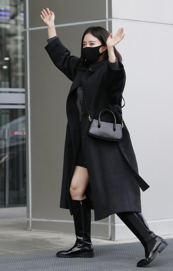 '옷소매 붉은 끝동' 배우 이세영이 28일 서울 상암동 MBC에서 진행된 FM4U '정오의 희망곡-김신영입니다' 라디오 방송에 참석하고 있다. © News1 권현진 기자