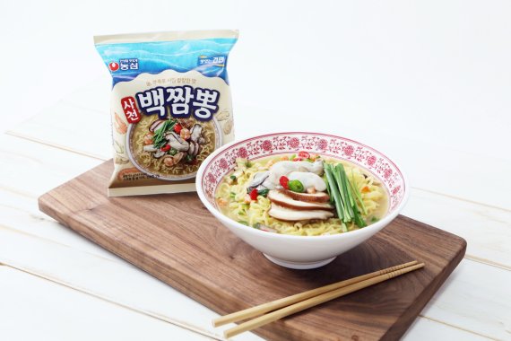 칼로리는 줄이고 칼칼한 굴짬뽕 맛 살리고 [fn뉴트렌드리딩]